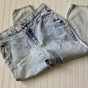 Vintage studio stone washed size 40 plus v front jeans 90’s